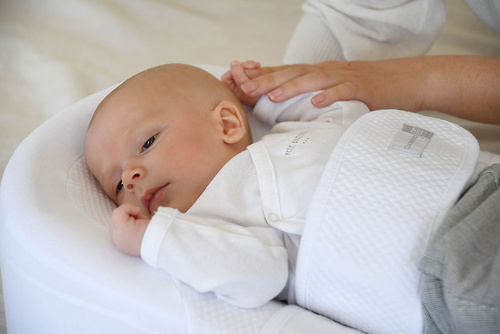Red Castle Ergonomiczny materac dla niemowląt Cocoonababy Fleur de coton® Blanc